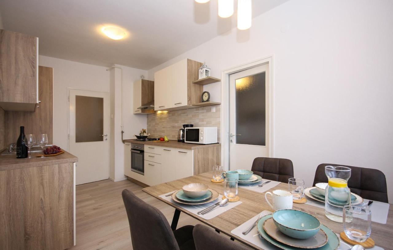Apartman Nonno Пула Екстериор снимка